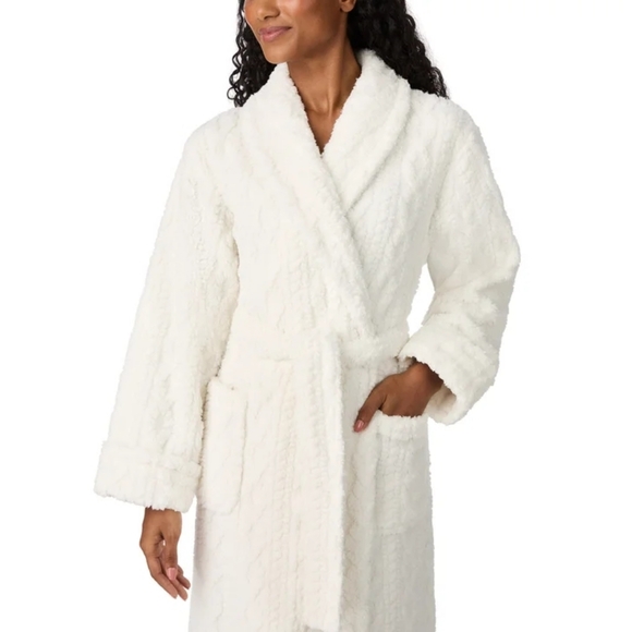 Room Service Women's Cozy Robe - Picture 4 of 5